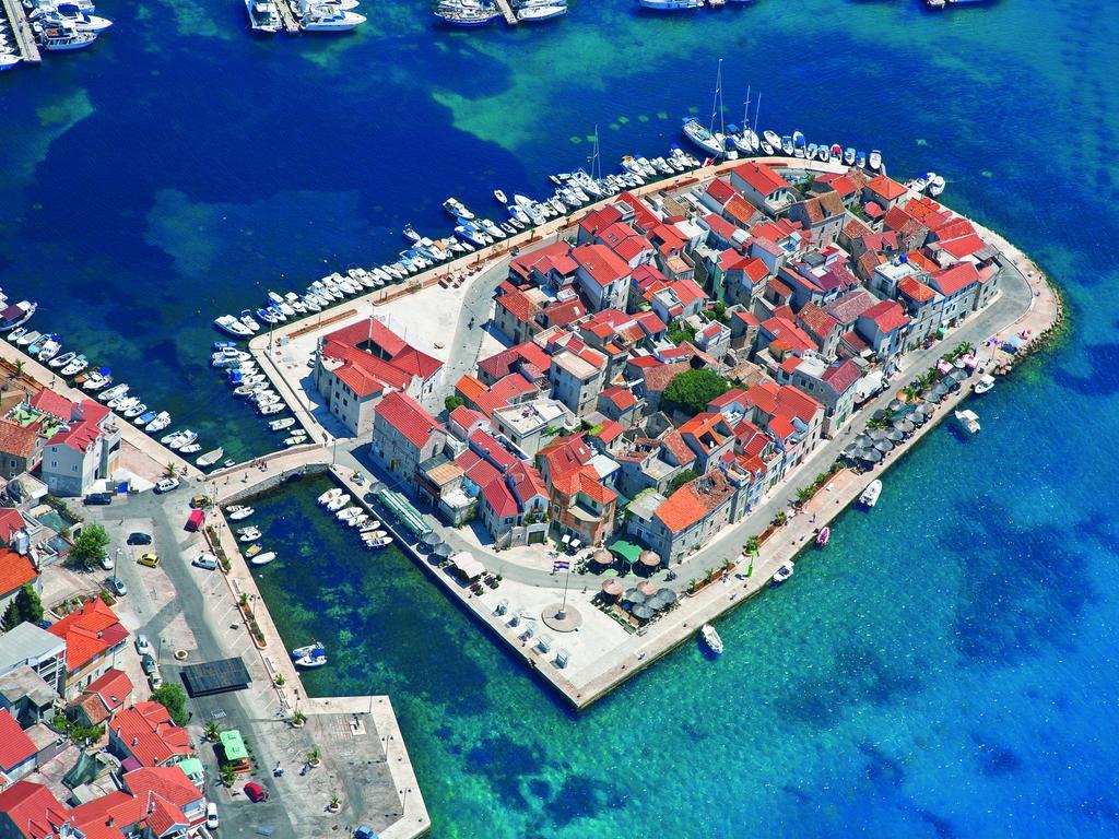 Hotel Sea Star Tribalj Exterior foto